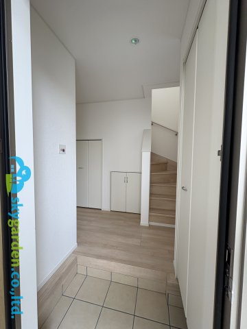 鎌倉市今泉台第5　新築戸建　全1棟1号棟の駐車場|車種により並列２～3台駐車可能です