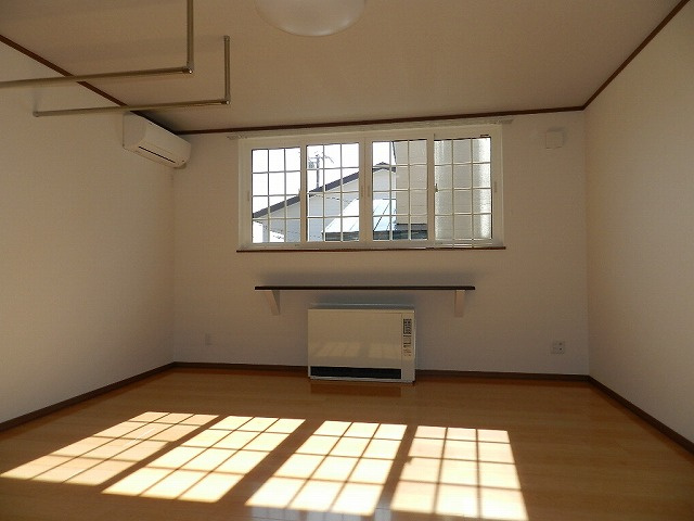 エル・フォーチュナーの居間・リビング