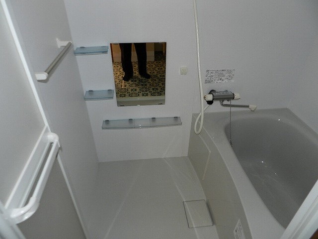 エル・フォーチュナーの浴室