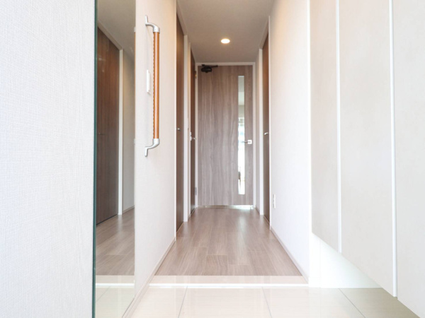 【玄関】 | 【玄関】大きなシューズボックス完備で玄関を綺麗に保てます☆