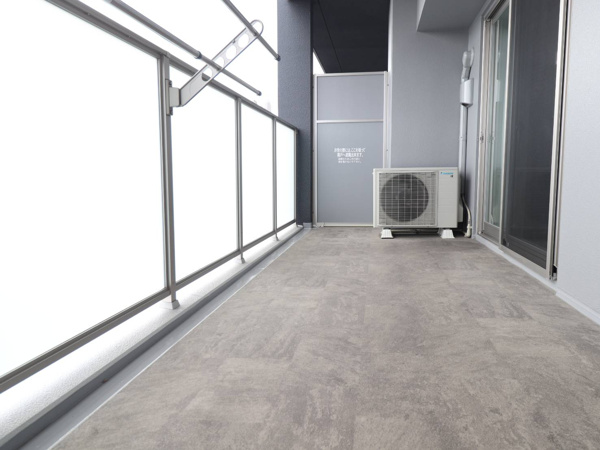 【バルコニー】 | 【バルコニー】南向きバルコニー◎奥行もあり洗濯物もたくさん干していただけます！