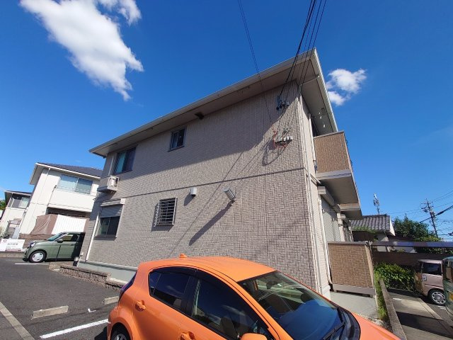 プレジオ丸山の外観