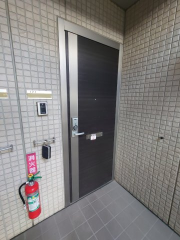 プレジオ丸山のエントランス