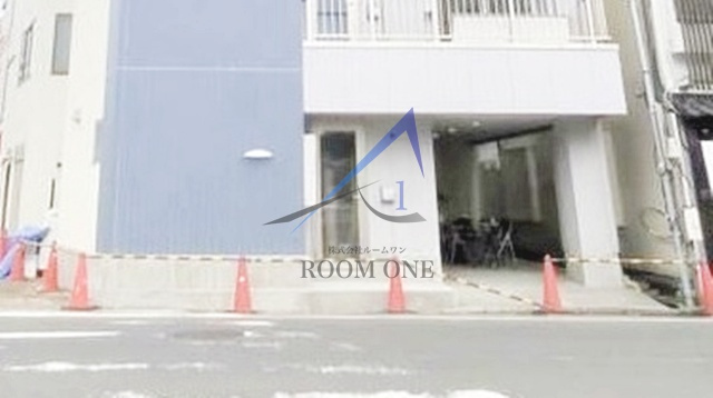 ブルーライトヨコハマのエントランス|エントランスです。