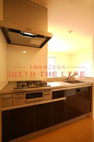 ランプロン【キャッシュバック対象】のキッチン|コンパクトなキッチンで掃除もラクラク