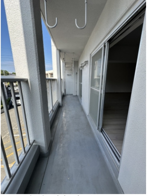 【バルコニー】 | 世利ビル