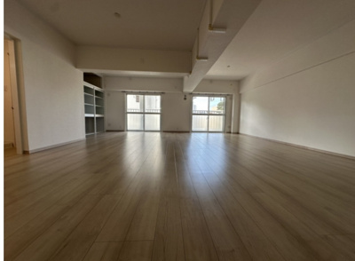 【居間・リビング】 | 世利ビル