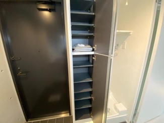 【玄関】 | ＬＩＦＥＥＤ　ＣＲＥＡＬ広尾 | 下足入れ