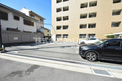 【駐車場】 | シェモワ八尾