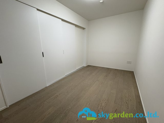 クリオ鵠沼海岸グランロワの洋室|落ち着いた色調の洋室です