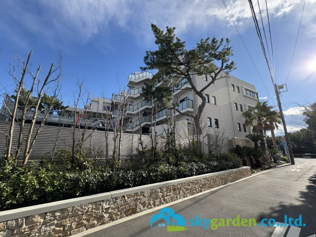 クリオ鵠沼海岸グランロワの外観