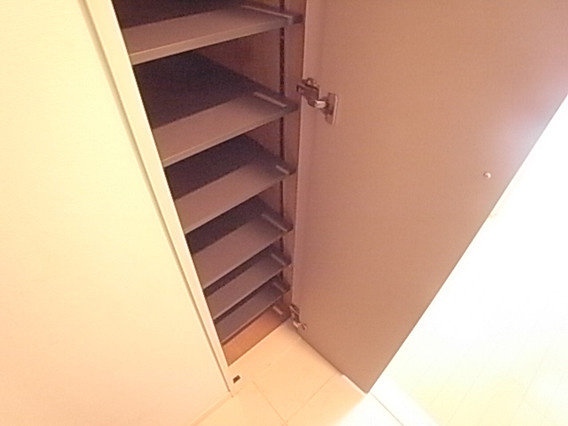 ラウル六甲道の収納