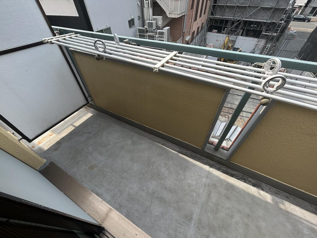 三宮UEハウスのバルコニー