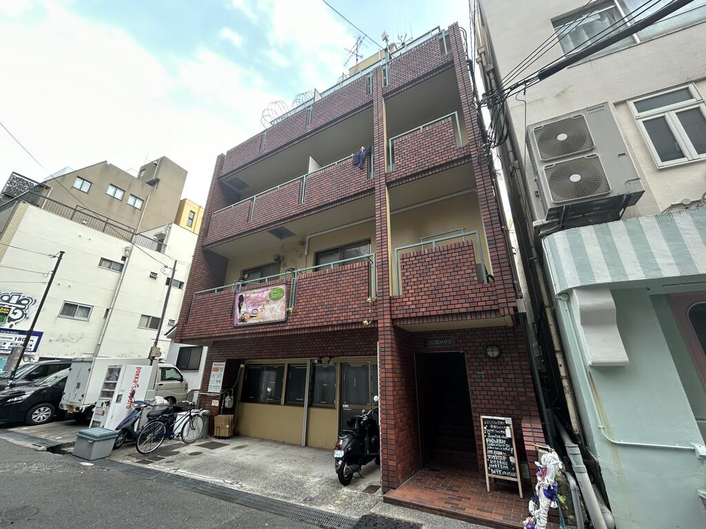三宮UEハウスの外観