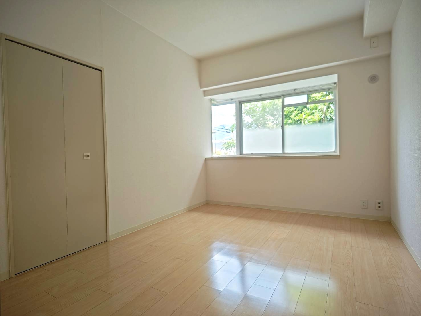 反高橋アーバンリズの居間・リビング