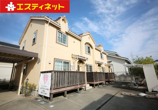 リリカの外観