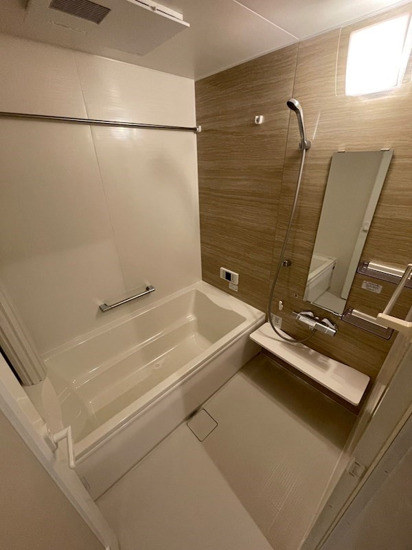 ラポール岡本【仮称】D-room西岡本の浴室