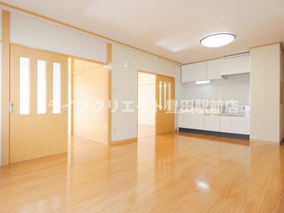 【居間・リビング】 | ホウユウビル