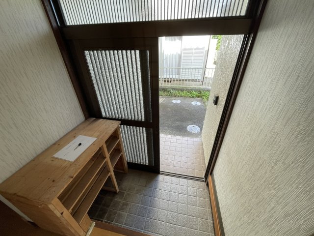 長生村岩沼　3DKの玄関