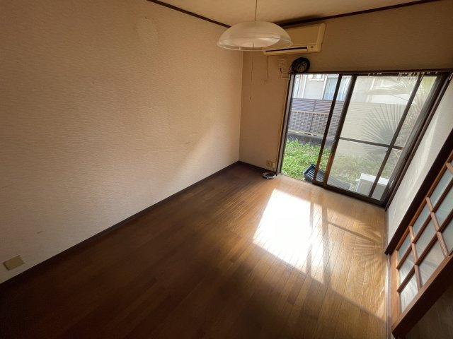 長生村岩沼　3DKの洋室