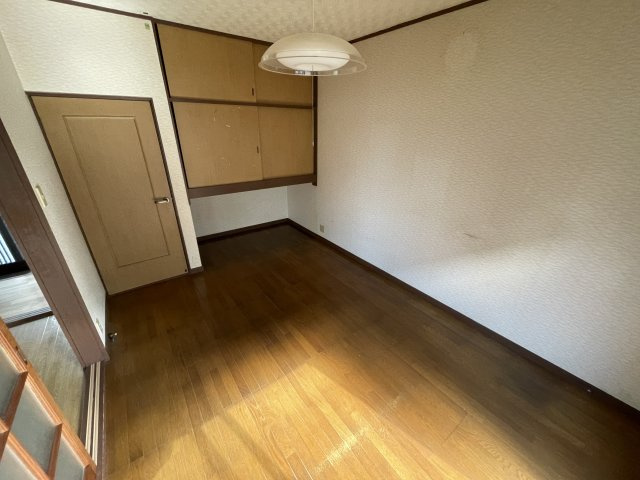 長生村岩沼　3DKの洋室