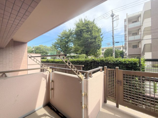 イトーピア都立家政リブルのバルコニー|バルコニー