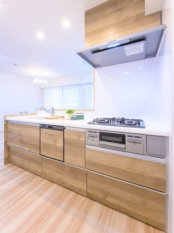 イトーピア都立家政リブルのキッチン|キッチン/施工例◆対面式カウンターキッチン◆片付けが楽になる食洗器付き