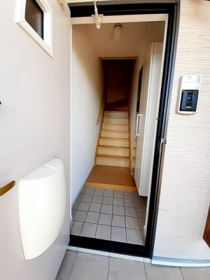 【玄関】 | ホークヒルズ | 落ち着いた玄関です