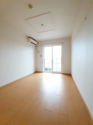 【居間・リビング】 | ユニゾン・スクエアⅢ | 使いやすい居間です