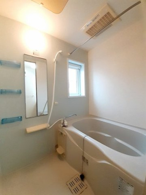 【浴室】 | ユニゾン・スクエアⅢ | お風呂で日々の疲れを落としましょう