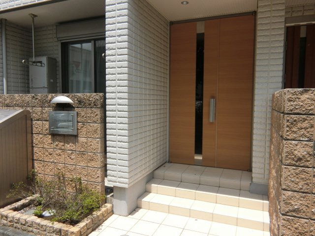 グランディール千鳥のエントランス