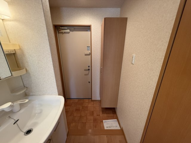 メゾンダイコー石橋の玄関