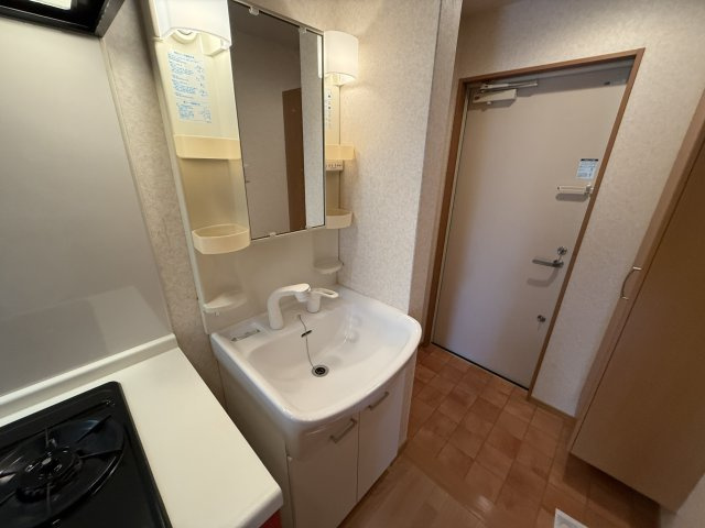 メゾンダイコー石橋の独立洗面台