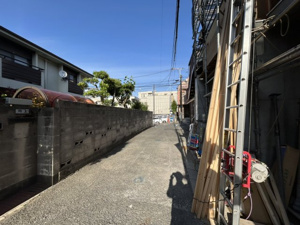 【前面道路含む現地写真】 | 現在建築中
2026年5月25日撮影
