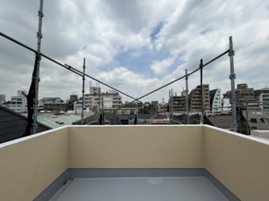 【バルコニー】