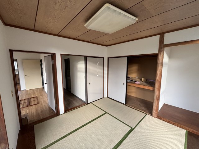 田名戸建の和室