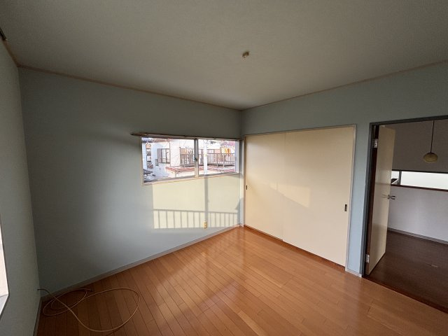 田名戸建の寝室