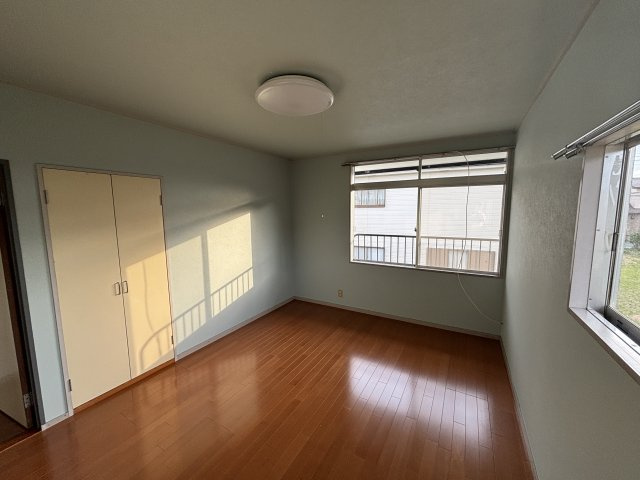 田名戸建の居間・リビング