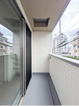 【バルコニー】