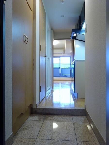 ルーブル都立家政弐番館の玄関