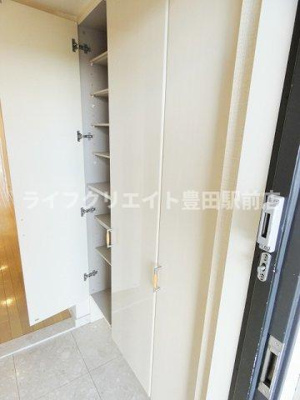 【玄関】 | ニューロシティD棟