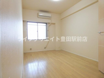 【寝室】 | ニューロシティD棟