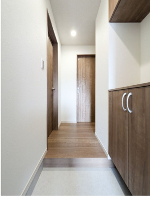 【玄関】 | サフィオ壱番館