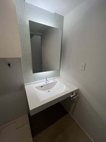 koishikawaコロンの独立洗面台