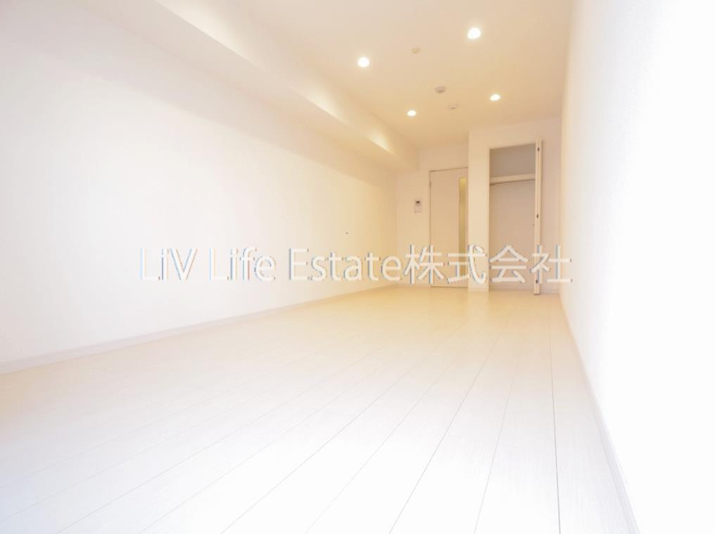 メゾンドレストの居間・リビング