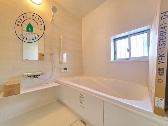 福岡市東区青葉6丁目第1-2棟（A号棟）の内観：施工例|1日の疲れを癒してくれる広々バスルーム。雨の日のお洗濯にも大活躍な浴室乾燥機付です！