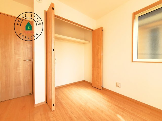 福岡市東区青葉6丁目第1-2棟（A号棟）の内観：施工例|収納には困りません。