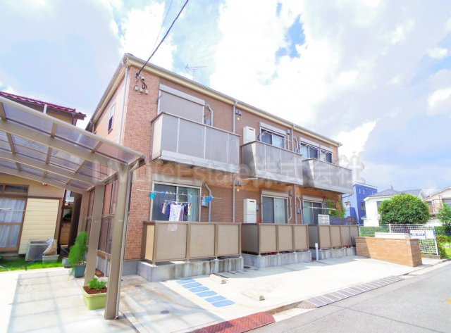 テイクホームズの外観