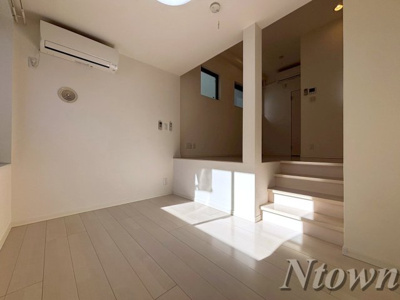 【内装】 | CASA1 | ゆったりとした居間です