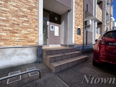 【エントランス】 | CASA1 | ゆとりのあるエントランスです